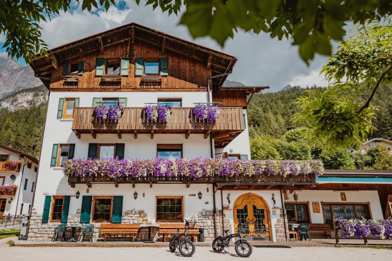 Locanda Montana Сан-Вито-ди-Кадоре Экстерьер фото
